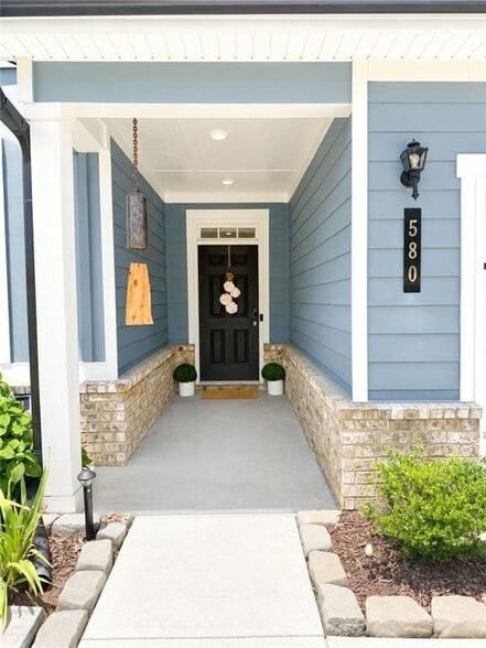 Building Photo - 580 Briard Dr