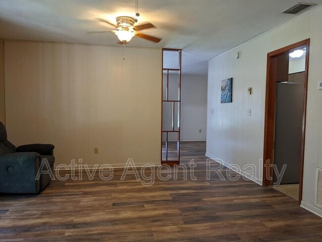 Building Photo - 454 S Hibiscus Ave