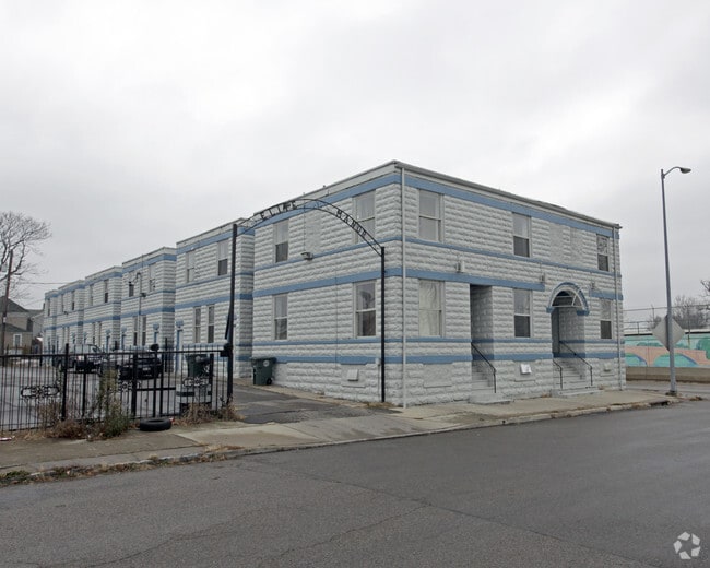 Building Photo - Elite Manor