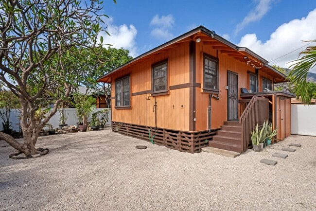 Building Photo - 84-973 Hana St