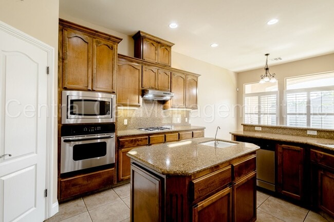 Building Photo - 4 Bedroom/3 Bath Home with Paid Solar - $3395 Per Month!