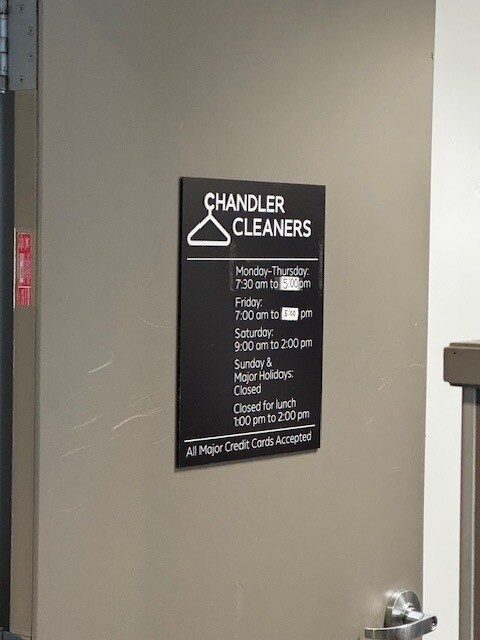 Building Photo - 450 E Waterside Dr