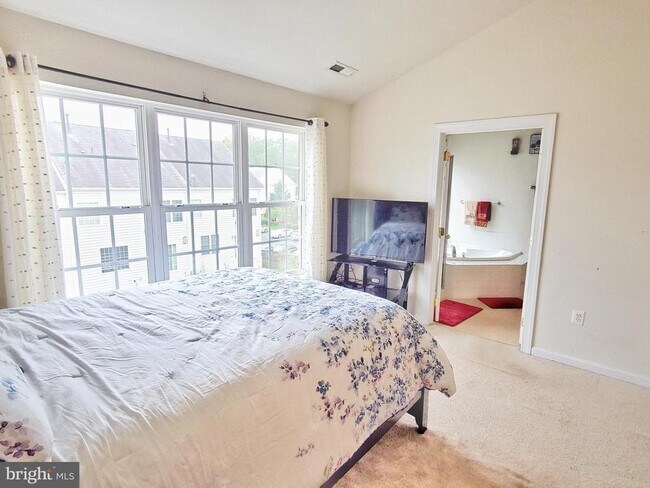 Building Photo - 17513 Victoria Falls Dr