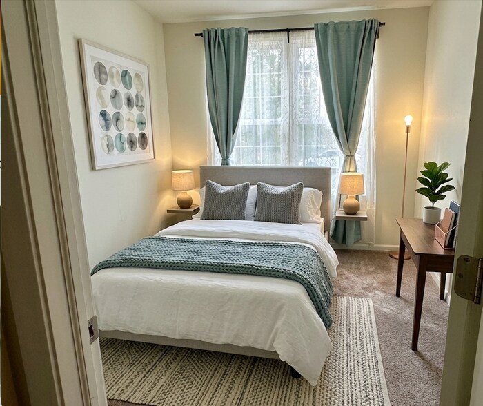 Building Photo - 2750 St. Regis Way