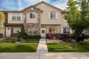 Building Photo - 1521 N 420 W