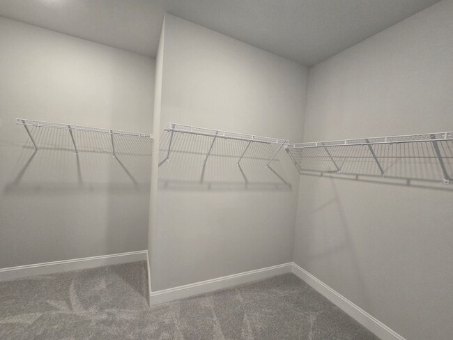 Building Photo - Brand New 5 Bedroom 3 Bathroom Single Fami...
