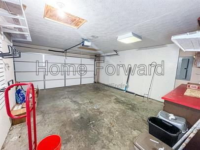Building Photo - 329 Ella Rae Ln