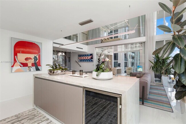 Building Photo - 1040 Biscayne Blvd