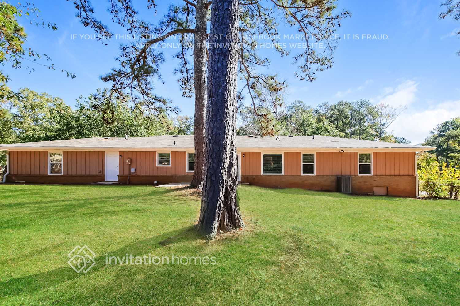 Building Photo - 3327 Salem E Dr SE