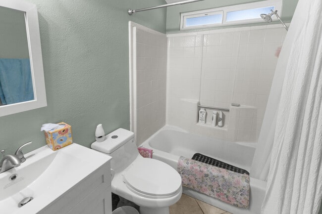 Building Photo - 47800 Madison St