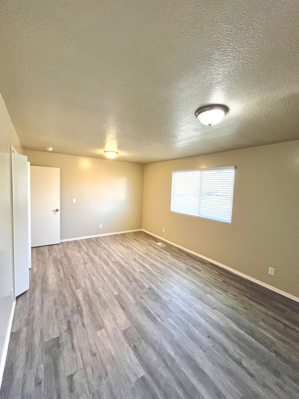 Building Photo - 4211 S 1300 E