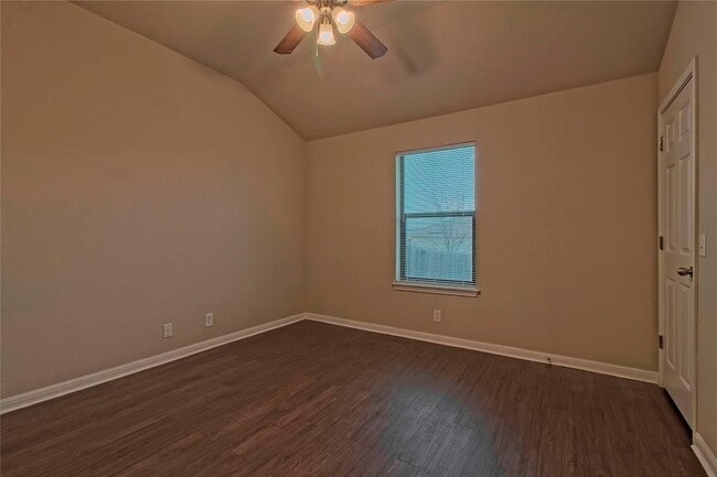 Building Photo - 1002 Drover's Cove