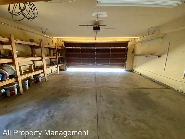 Building Photo - 4 br, 2.5 bath House - 2025 Sea Cliff