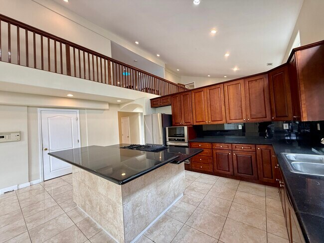 Building Photo - 12665 Sundance Ave