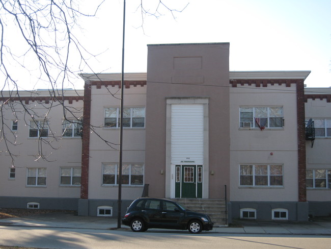 Building Photo - Carroll River Apartments