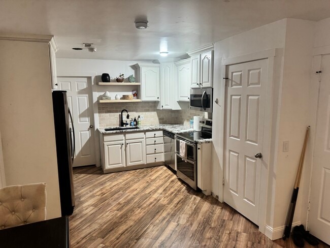 Building Photo - 2138 E 2900 N