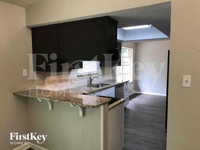 Building Photo - 1602 Geraldine Ln