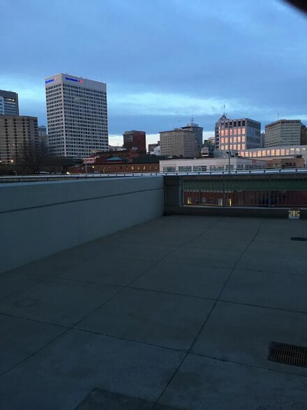 Building Photo - 301 Virginia St