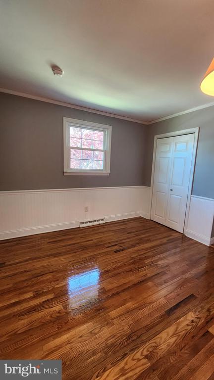 Building Photo - 318 Oakwood Ave