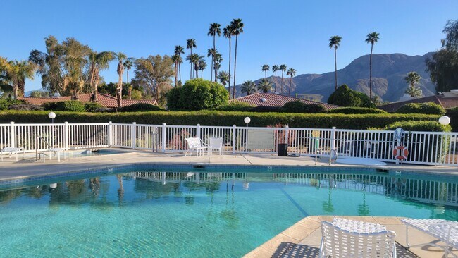 Building Photo - 37800 Da Vall Dr