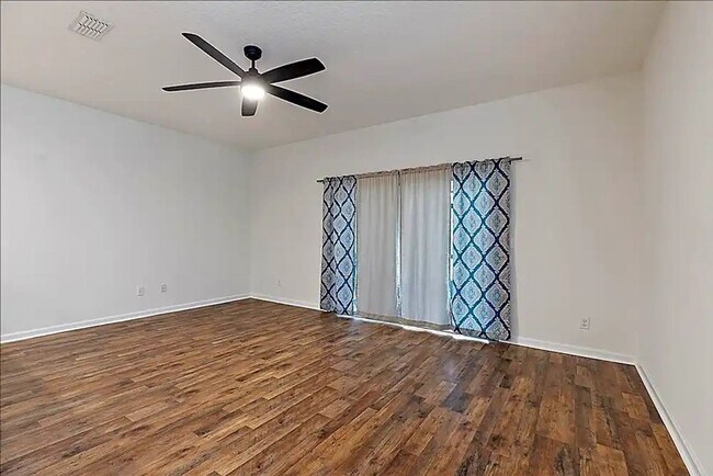 Building Photo - Peaceful Preserve Views in this Bartram Pa...