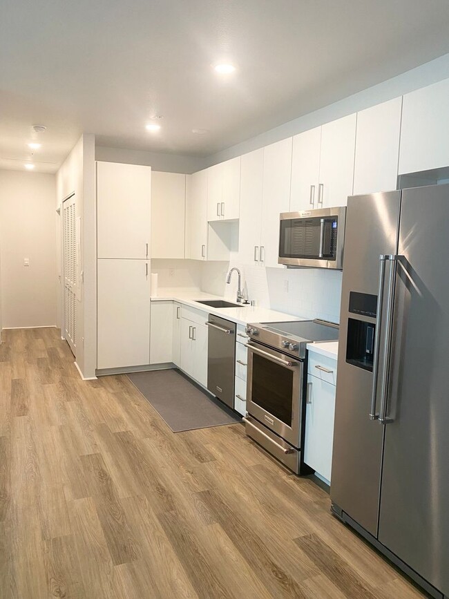 Building Photo - Kaikea at Ho'opili - Townhouse 2 bedroom 1...