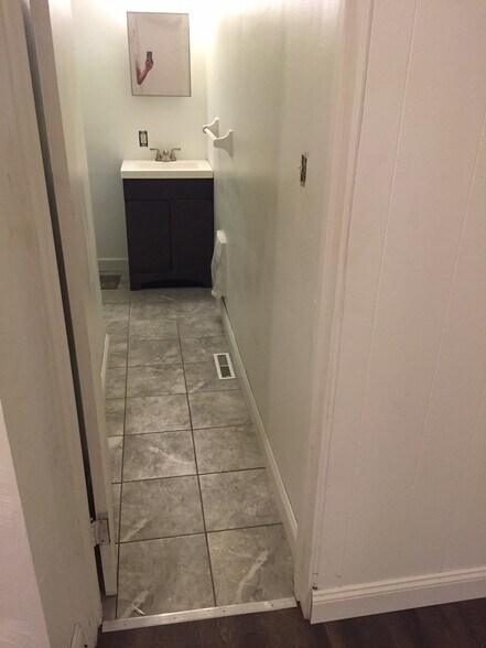 Building Photo - 3209 Ward St