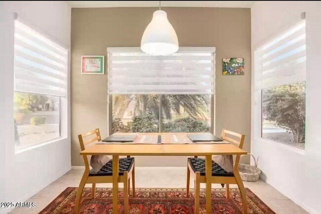 Building Photo - 16511 W Lone Tree Ct