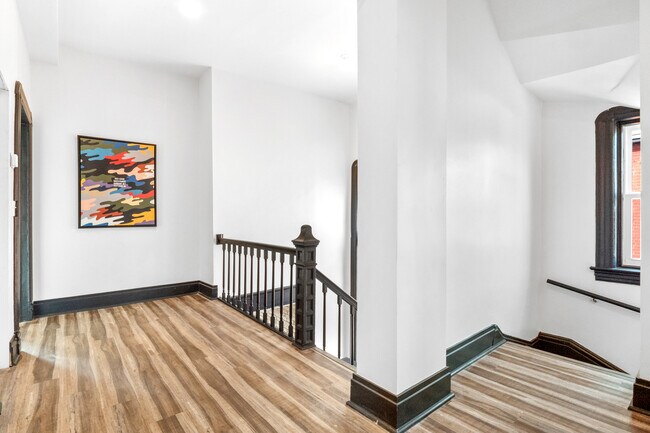 Building Photo - 4315 Delmar Blvd