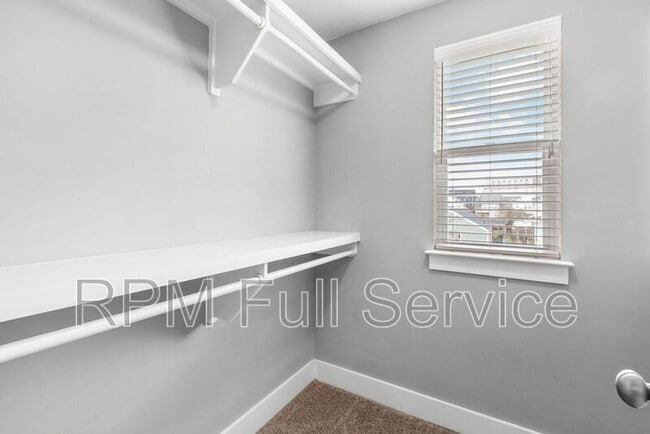 Building Photo - 4902 Kentucky Ave