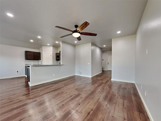 Building Photo - 11108 NW 99th St