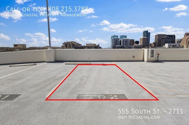 Building Photo - 555 South St