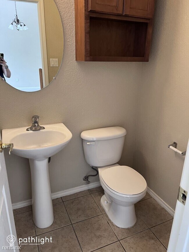 Building Photo - 3 br, 2.5 bath House - 1133 Toscana Drive ...