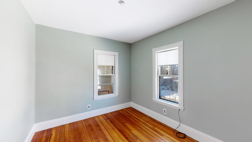 Building Photo - 70 Hudson St