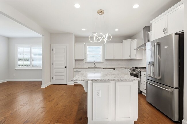Building Photo - Stunning Home with Main-Level Bedroom, Gourmet Kitchen