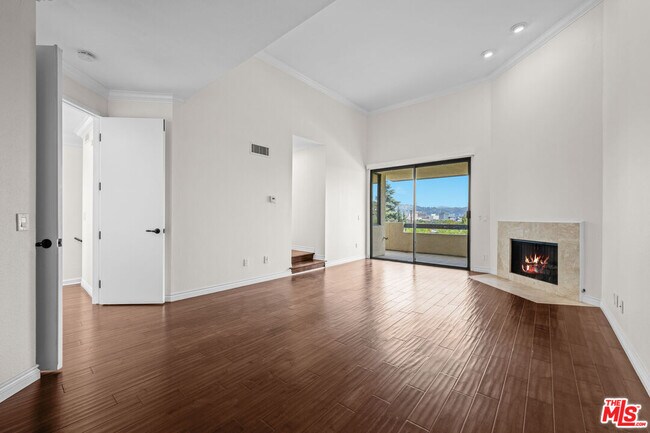 Building Photo - 2312 Century Hill