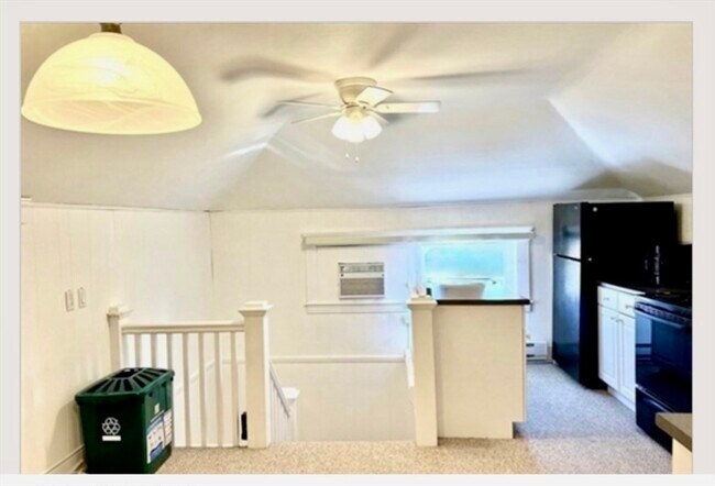 Building Photo - 24 Somerset St