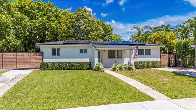 Building Photo - 9841 Dominican Dr