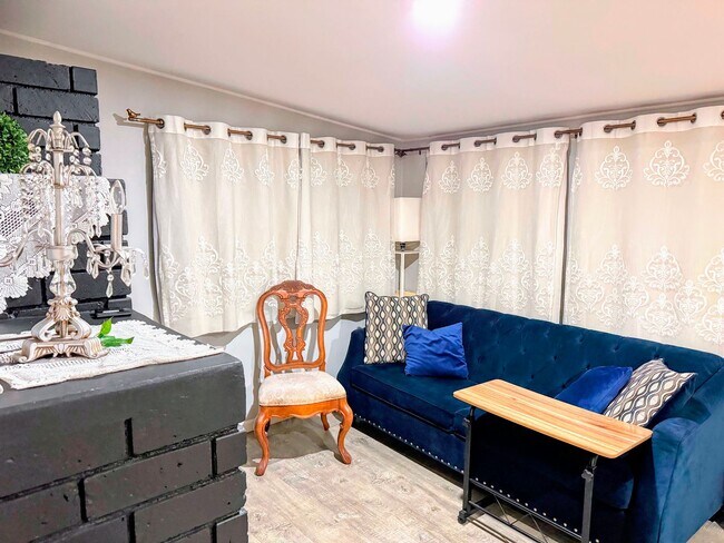 Building Photo - Looking for a great short term rental!!!!!