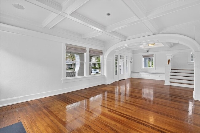 Building Photo - 3003 W Harbor View Ave