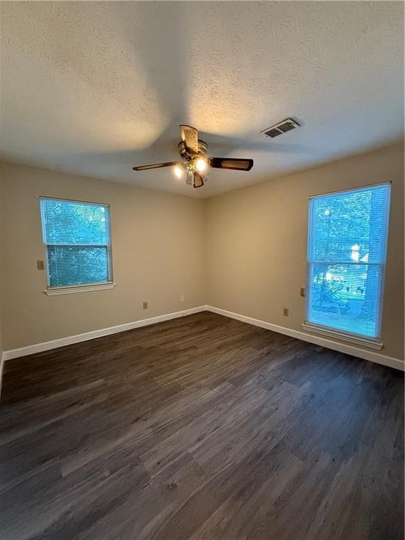Building Photo - 520 Cranberry Pl