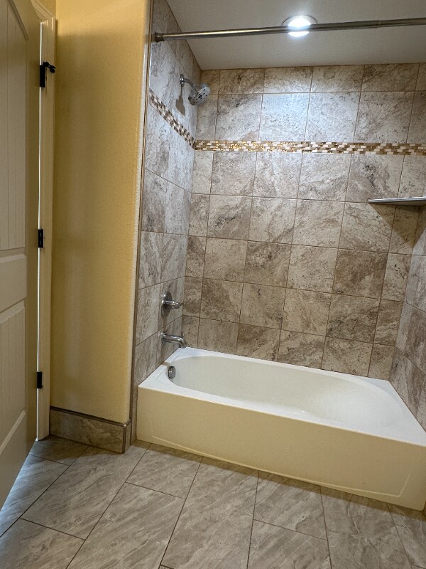 Building Photo - 430 W Pikes Peak Ave