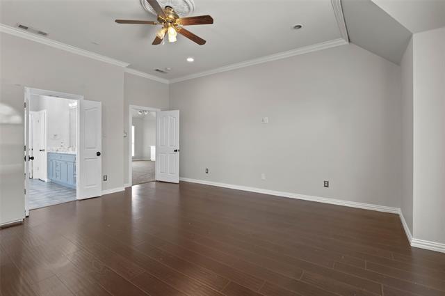 Building Photo - 1309 Greenway Park Dr