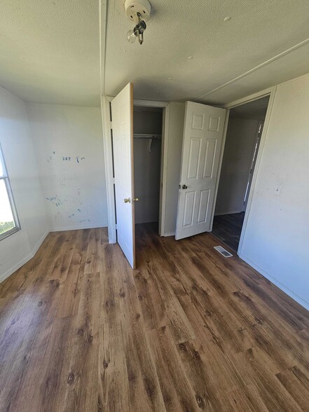 Building Photo - 2504 SW Jefferson Ave