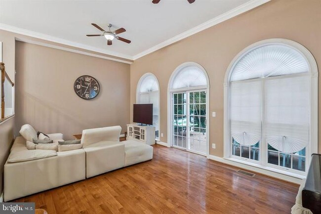 Building Photo - 4541 Monmouth St