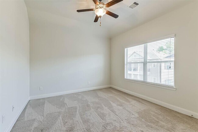 Building Photo - 1752 Monarch Ridge Dr