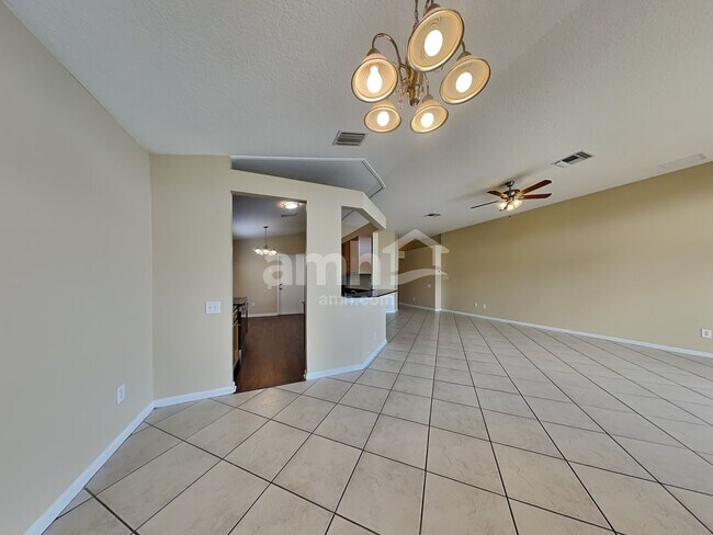 Building Photo - 13129 Early Run Ln