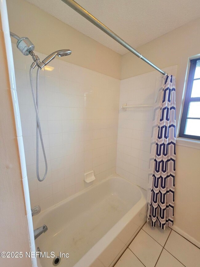 Building Photo - 7589 Fawn Lake Dr S