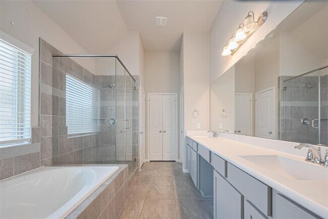 Building Photo - 24019 Prairie Glen Ln