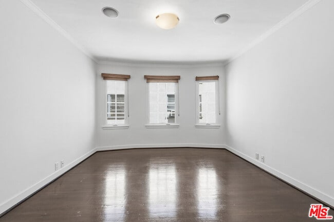 Building Photo - 432 N Genesee Ave